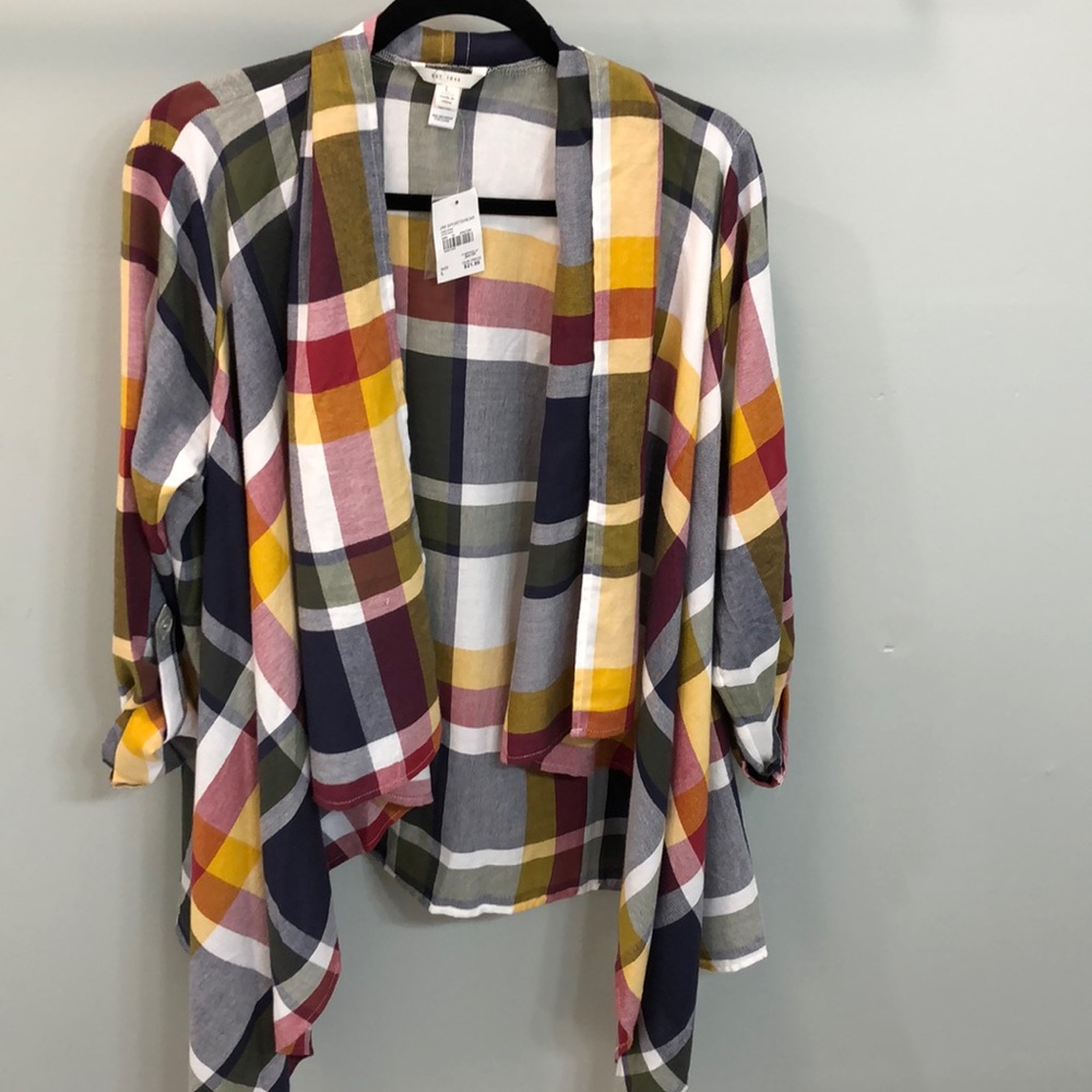 Mutli-colored plaid cardigan by C est 1946
